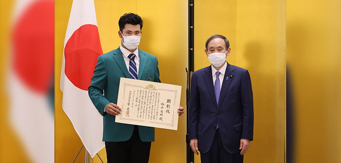 Hideki Matsuyama with the Japanese PM Yoshihide Shuga