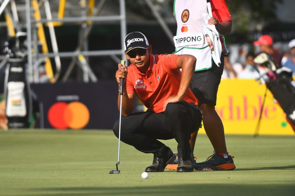 Nitithorn Thippong leads at 8-under par at The DGC Open