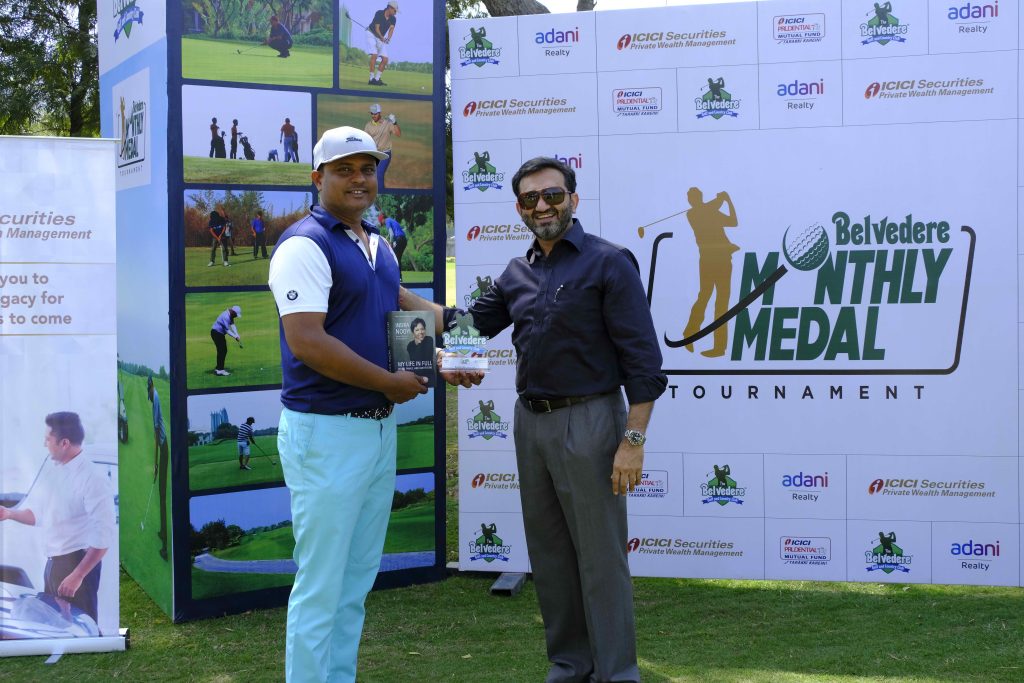 Anish Patel (Runner-Up) with Apurva Dodia (AVP-Private Wealth Management, ICIC Securities )